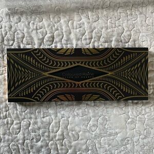 Coloured Raine Queen of Hearts Eyeshadow Palette (NWT)
